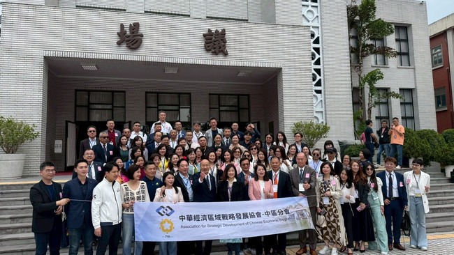 經戰會會長何修榕率中小企業走進立法院　與院長韓國瑜、張嘉郡等立委親自交流傾聽基層聲音 | 華視市場快訊