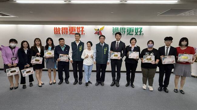 黃偉哲網路好感度最高   南市府：持續有感施政 | 華視市場快訊