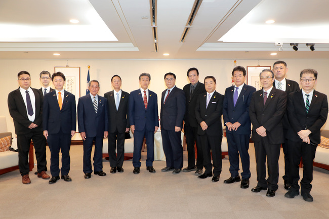 日本那珂市先﨑光市長設「台南道」紀念友誼 黃偉哲市長盼情誼傳承至下一世代 | 華視市場快訊