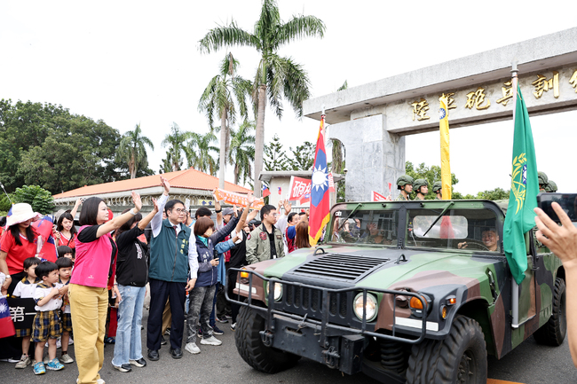 歡送永康砲校遷駐關廟 黃偉哲:感謝守護地方73載、開啟城市發展新篇章 | 華視市場快訊