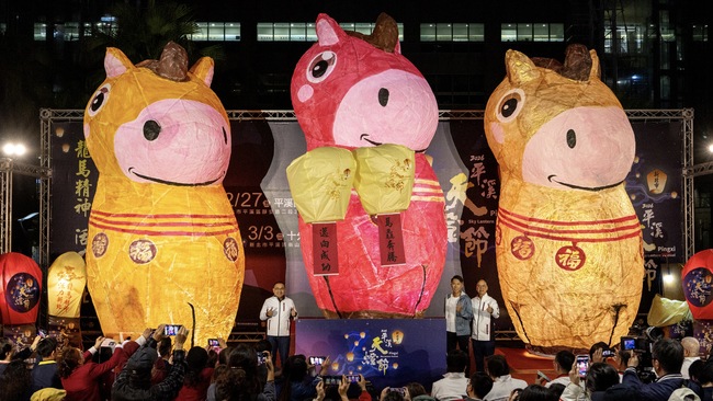 新春馬年祈福點亮山城 2026新北市平溪天燈節2/27、3/3登場 | 華視市場快訊